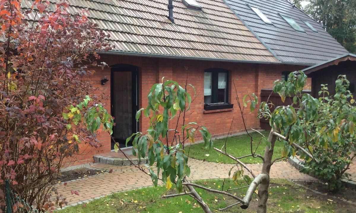 Neustrelitz Apartment | in Neustrelitz mit Garten und Grill by Interhome