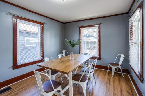 South Wedge House | In-Unit Laundry Parking 1GB WiFi and Patio Deck