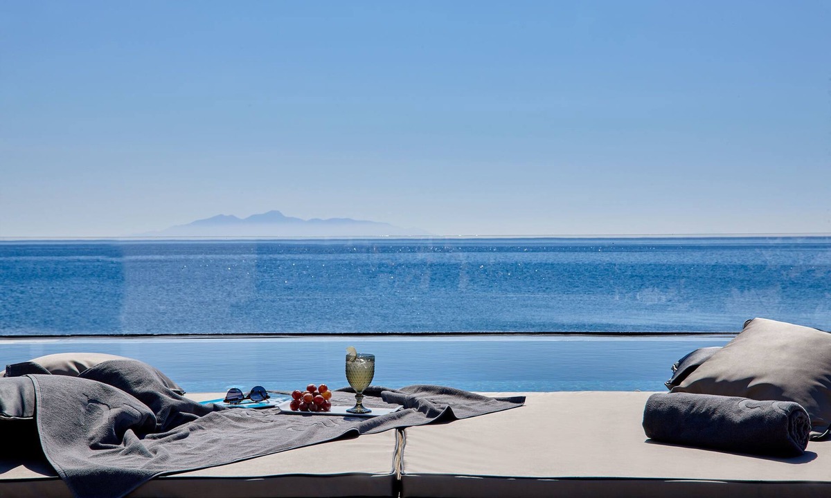 Agia Paraskevi House | Incognito Villa
