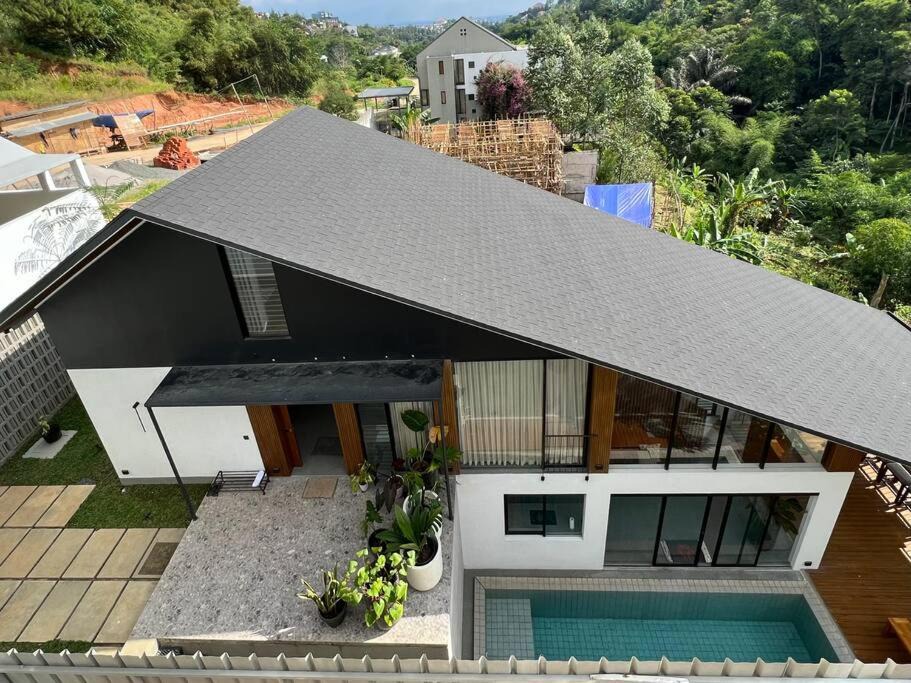 Bandung Villa | Incognito Villa with heated pool at Resort Dago Pakar Bandung