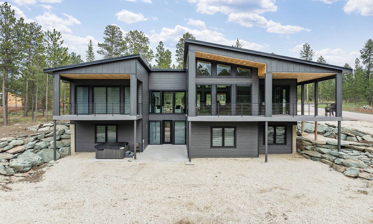 Lead Cabin | Incredible 2-Level Modern Lodge w/Paved Road, Hot Tub, Open Living,Clubhouse