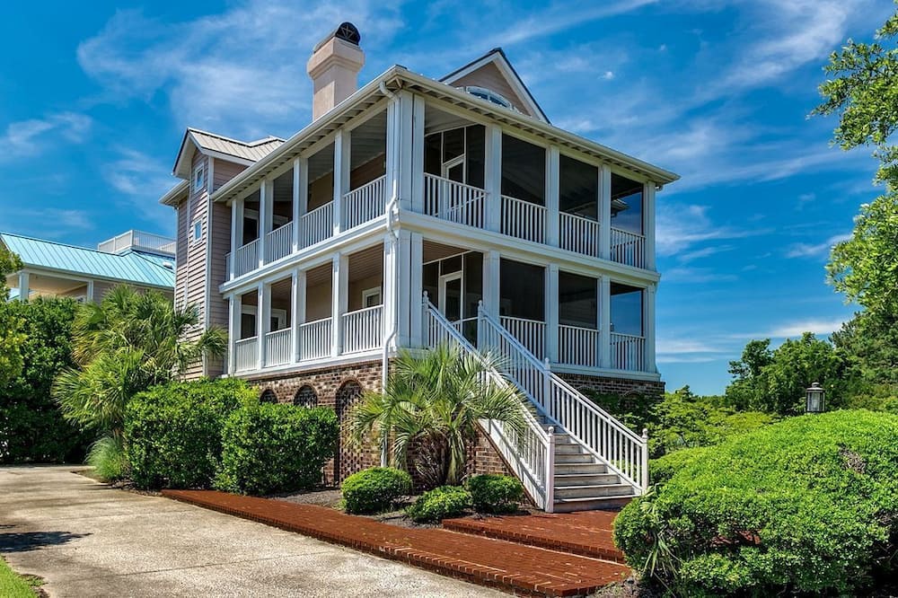 Debordieu Colony Villa | Incredible Beachfront Villa with Stunning Sights in Georgetown, South Carolina
