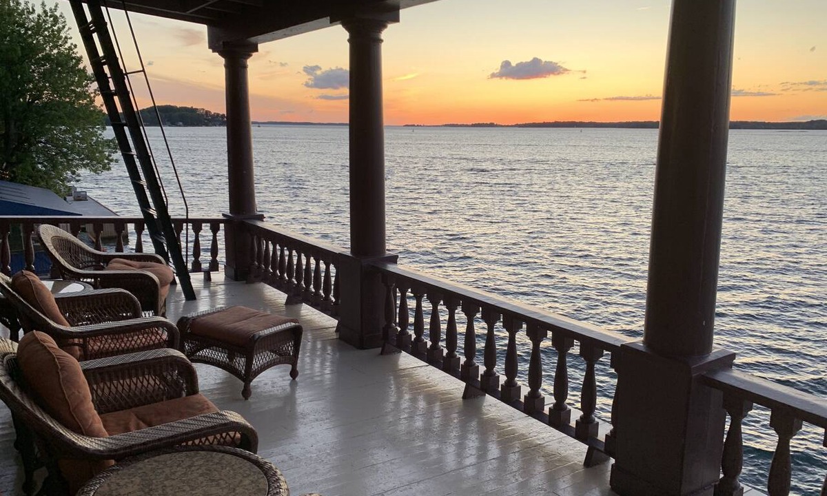 Clayton Apartment | Incredible Waterfront Apartment in the Thousand Islands