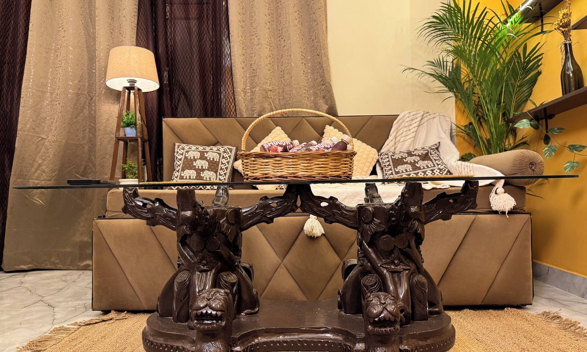 Sainik Farm Apartment | Indat