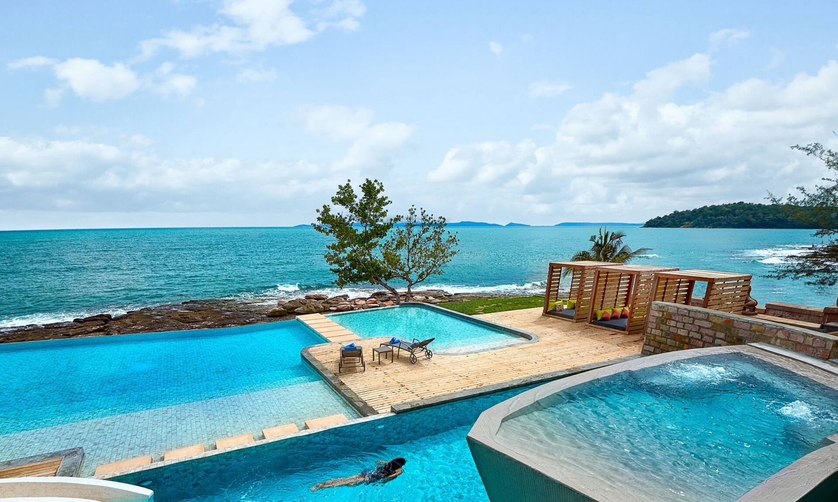 Sihanoukville City Centre Hotel | Independence Hotel by Dara
