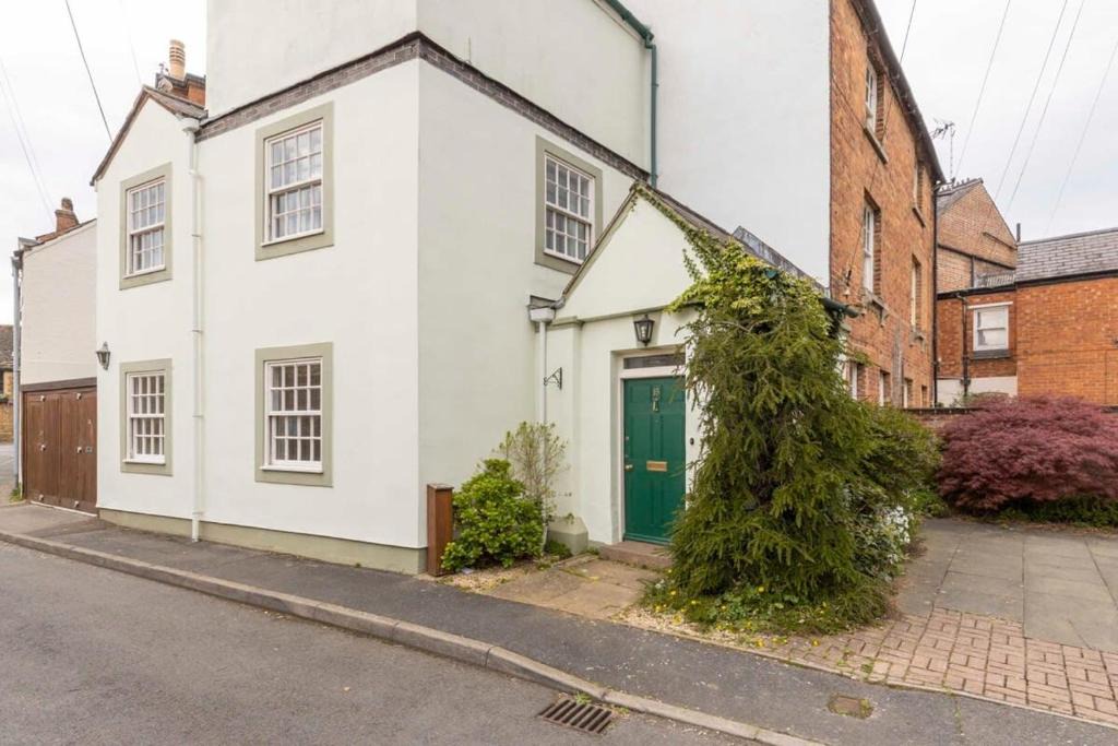 Oakham House | Independence House
