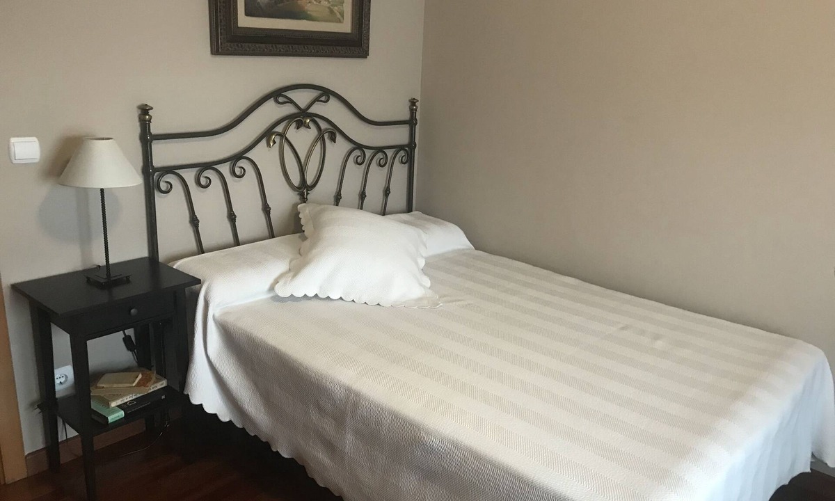 Angustias - Chana - Encina Condo | Independent double room with bathroom