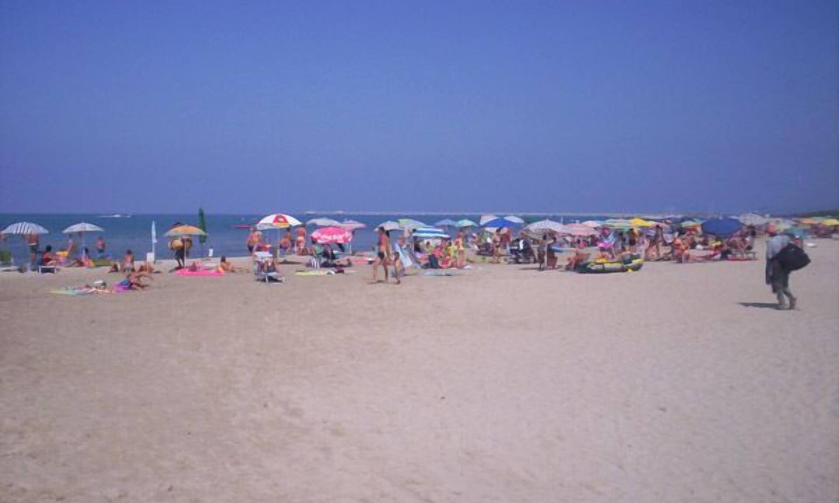 Vada Apartment | Independent villa 50 meters from the sea with garden