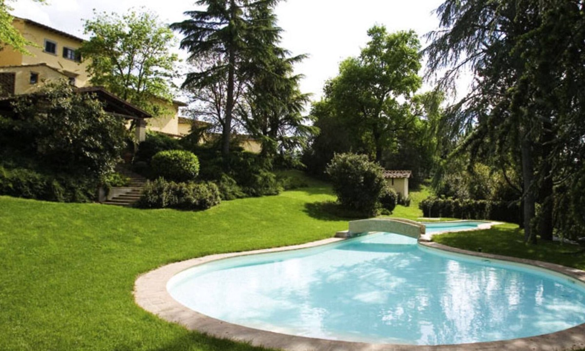Vicchio Villa | Independent villa for 22 guests. Pool, big garden, housekeeper.