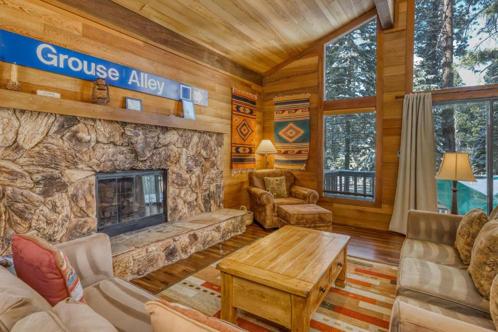 Truckee House | Indian Hill Hush