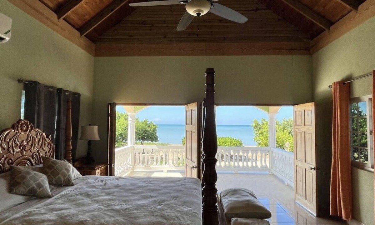 Crane corner House | Indigo Beach Villa - Black River