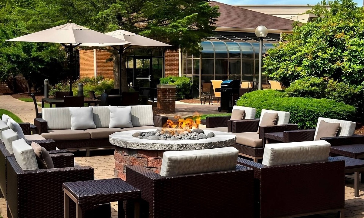 Milford Hotel | Indulge in Home-Like Comfort! w/Pool, Short Drive to Dean Pond, Pet-Friendly!