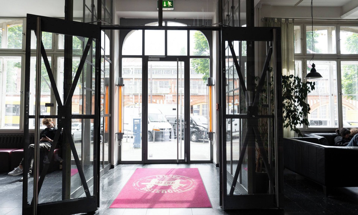 Friedrichshain Hostel | Industriepalast Hostel Berlin