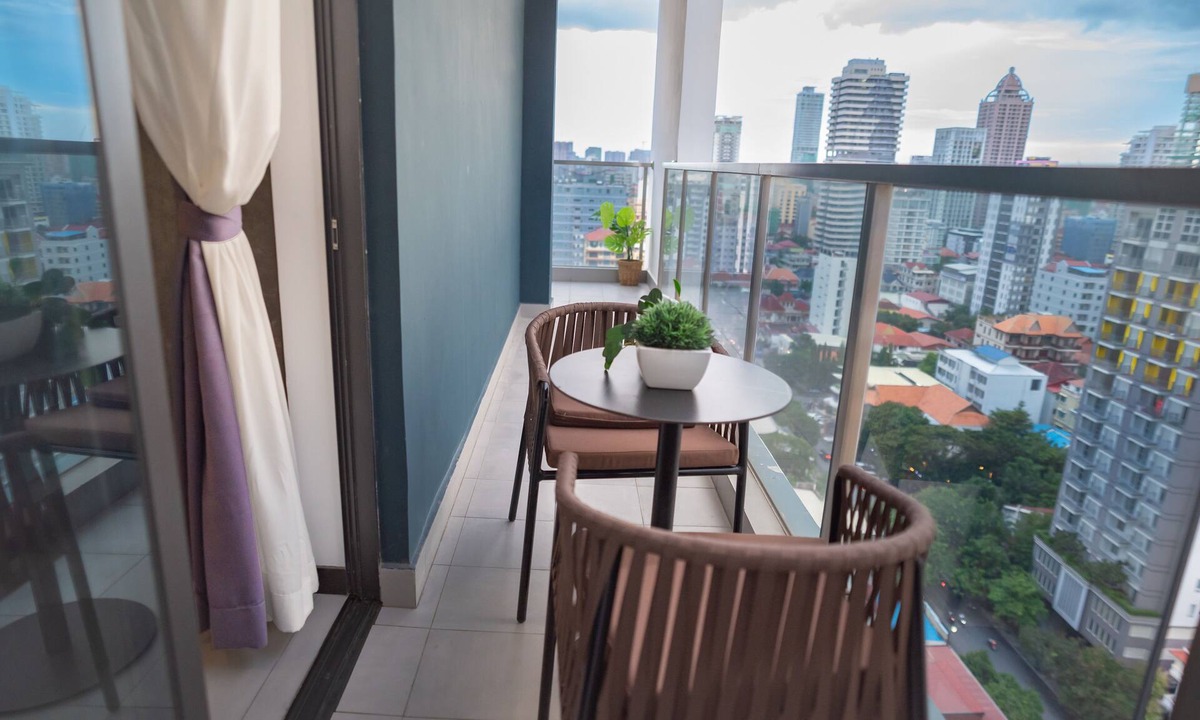 Chamkar Mon Apartment | Infinity Pool Hotel Phnom Penh Down To 24 USD in M Residence