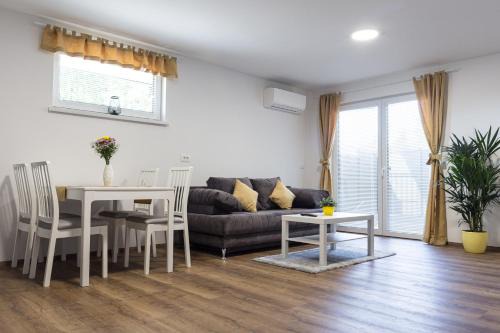 Zasip Apartment | ININ APARTMENTS