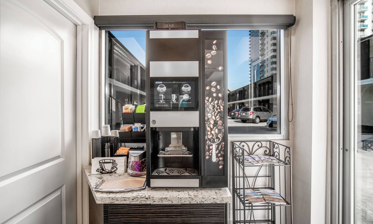 East Village Hotel | Inn at 50 at Long Beach Convention Center