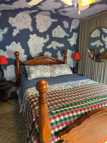 Stockholm Bed & Breakfast | Inn at Holmes Hill