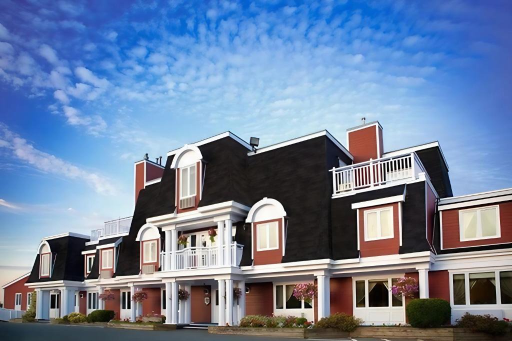 Fall River Hotel | Inn on the Lake