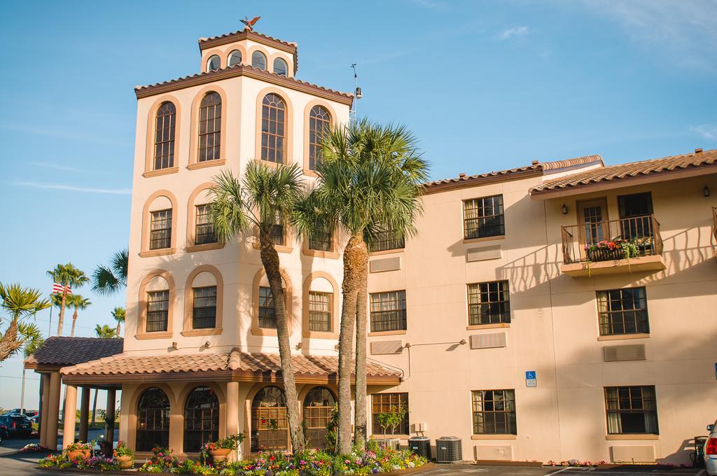 Sebring Hotel | Inn on The Lakes