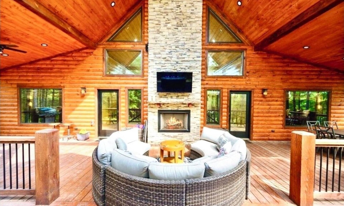 Pickens Cabin | Inner Peace Luxury Cabin Retreat with Hot Tub & Firepit Swings