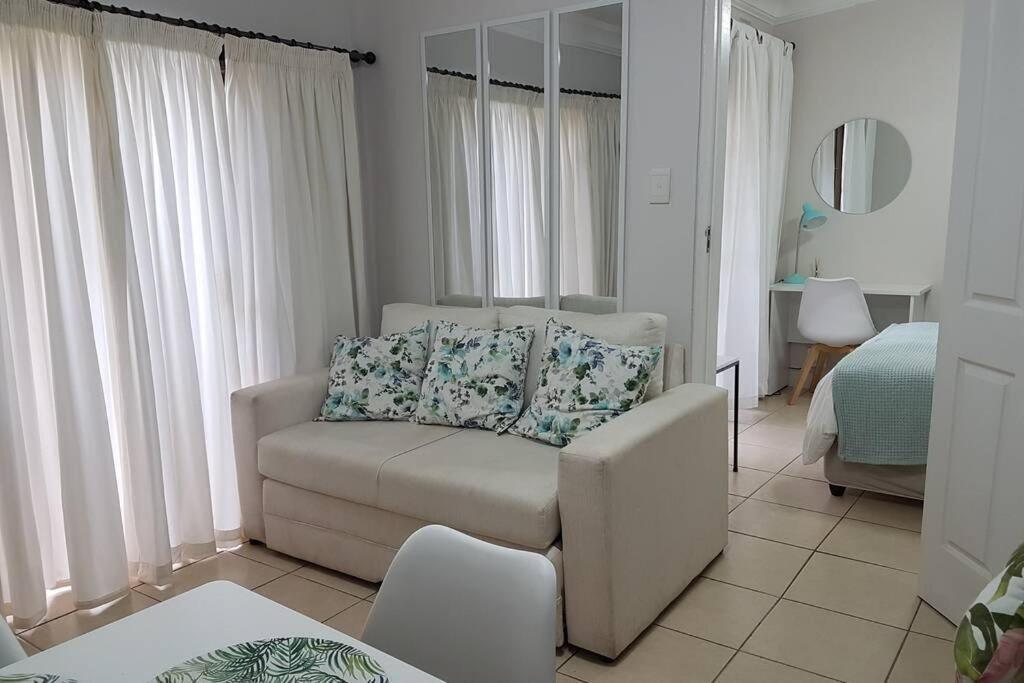 Morningside Apartment | Innes Road Durban Accommodation One Bedroom Unit