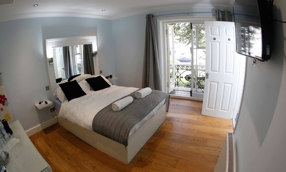 Brighton City Centre House | INNit Joy