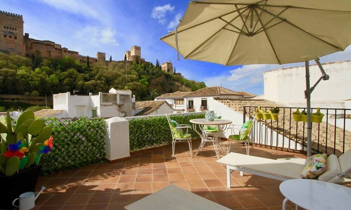 San Pedro Apartment | INSIDE APARTMENT PASEO DE LOS TRISTES ATICO