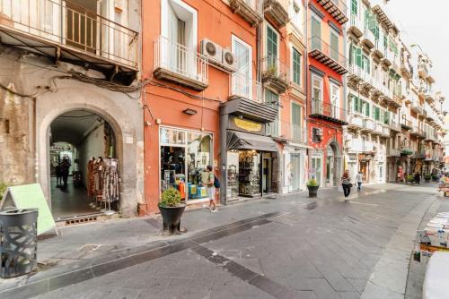 Quartieri Spagnoli House | Inside Chiaia Rooms