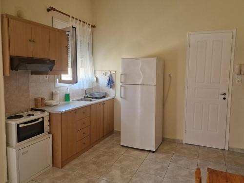 Mesolongi Apartment | Inspectora room