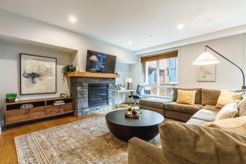 Canmore House | Inspired Elegance at Tamarack Lodge
