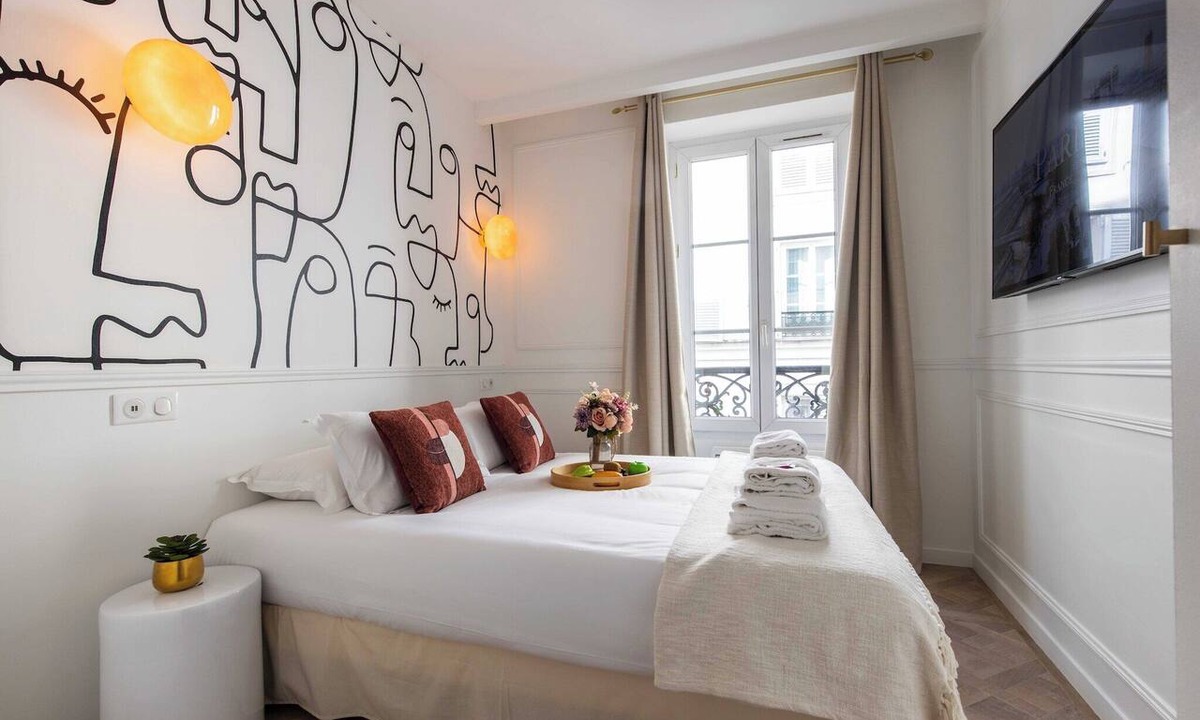Quartier de Rochechouart Apartment | Intimate private room - 2P- Pigalle/Moulin Rouge