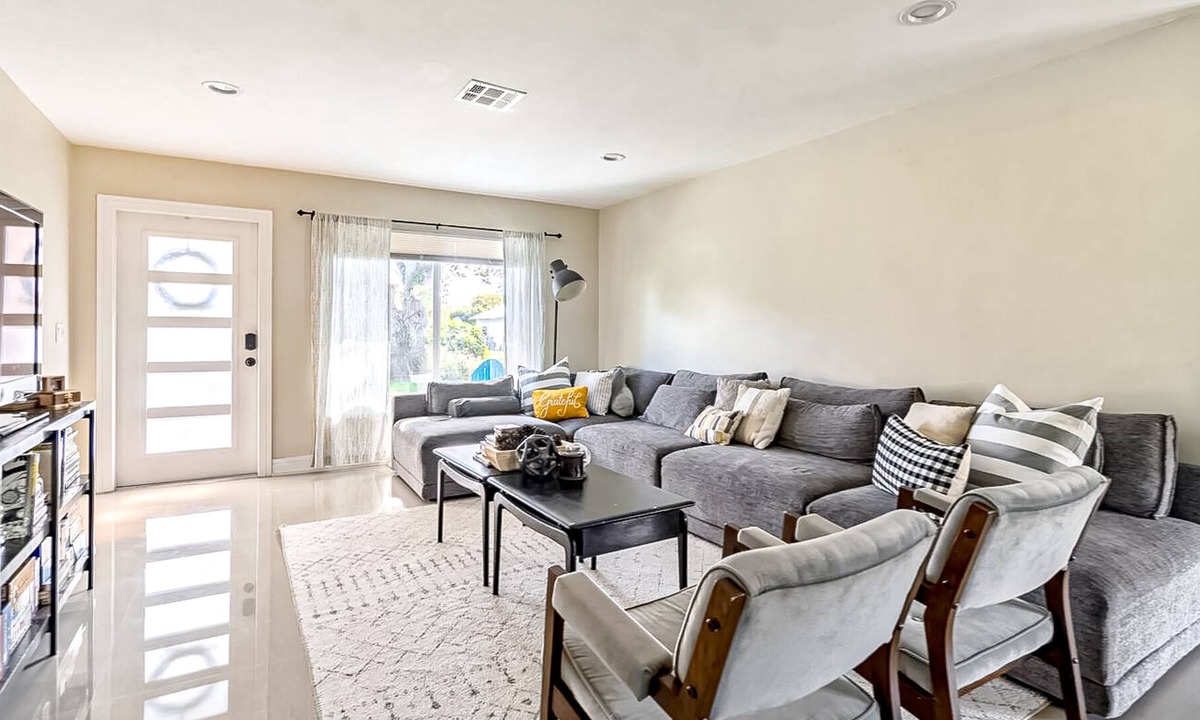 Boynton Beach House | Inviting home with patio, fast WiFi, full kitchen, central AC, & W/D