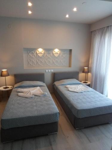 Karlovassi Apartment | Irida Studios