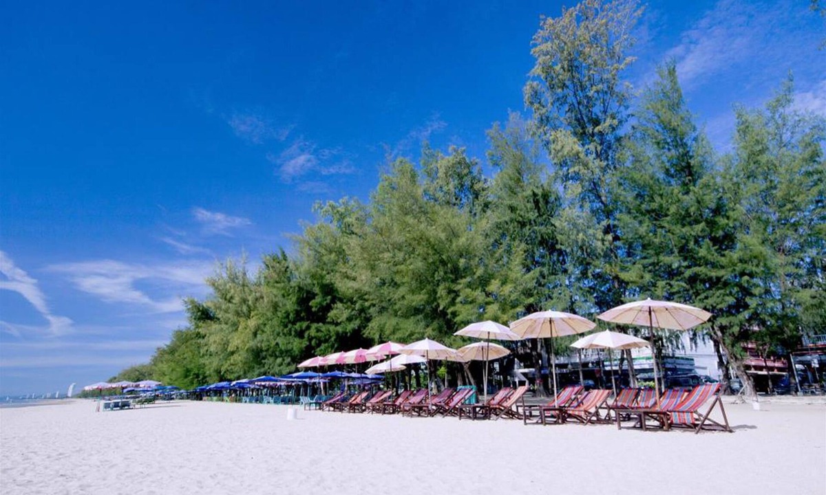 Cha-am Hotel | Irin Beach Cha - am