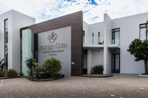 Pollok Beach Hotel | Isango Gate