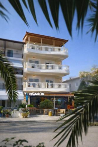 Nei Pori Apartment | Isla Studios