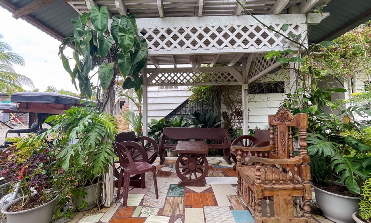 Baler Resort | Isla Virginia Pantalan