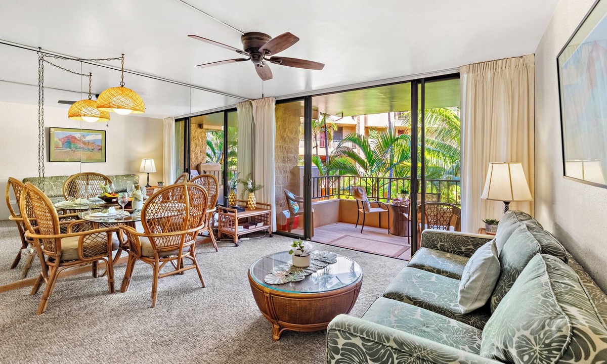 Honokowai Condo | Island style decor with tropical garden view