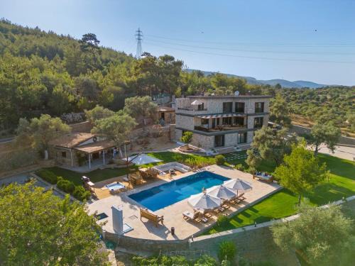 Bodrum Villa | Isolated, Luxurious Stay, Olivinn Yalı Mansion