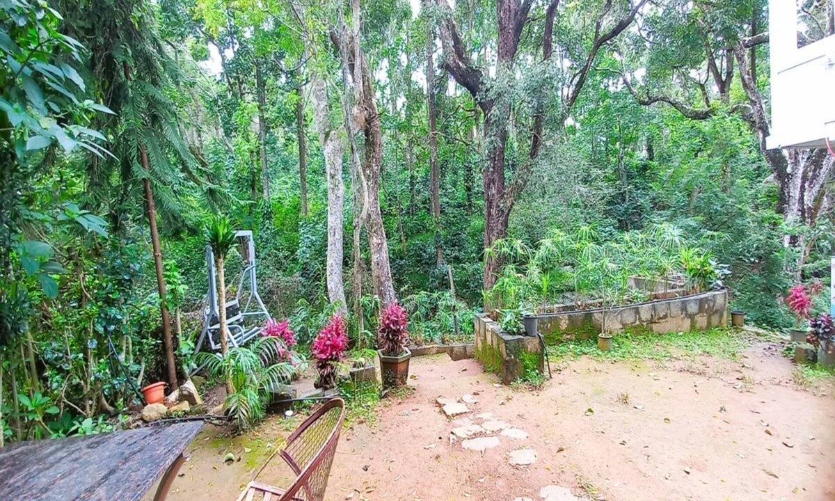 Yercaud Hotel | iSTAYS - Loop Road Yercaud