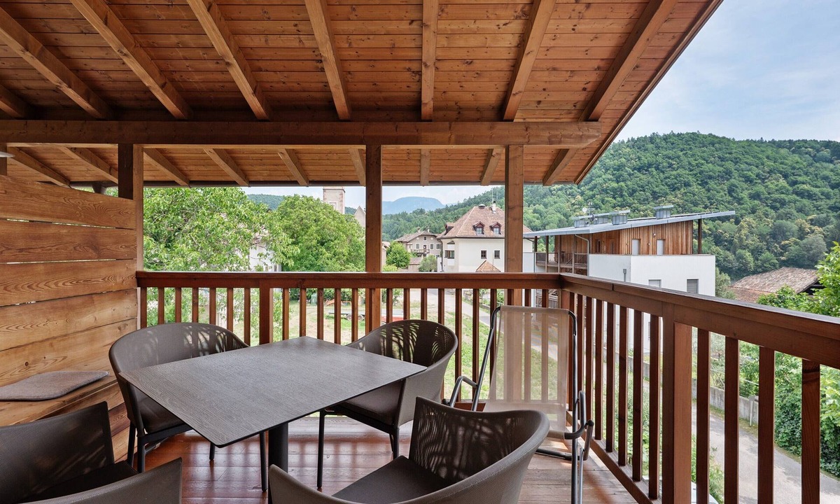Castelvecchio Alto Apartment | Holiday Apartment 'Schwalbennest' with Mountain View, Wi-Fi and Air Conditioning