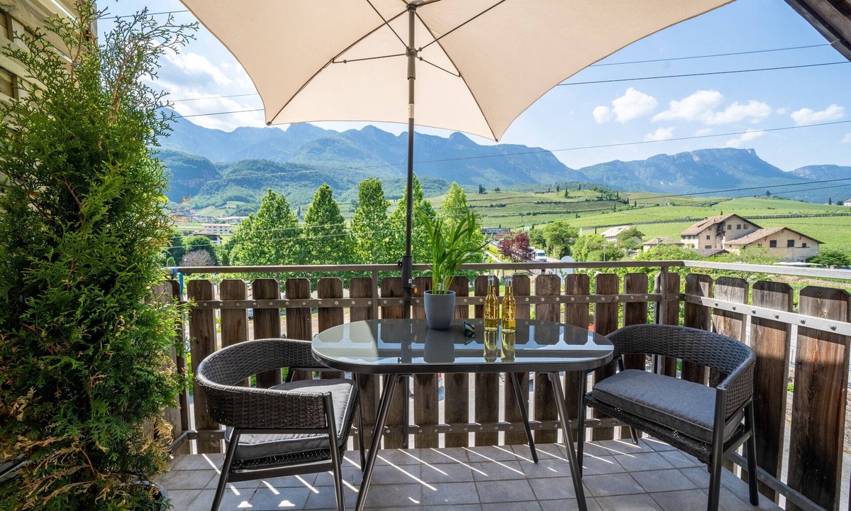 Seestrasse Apartment | 701A Apartment Am See 3