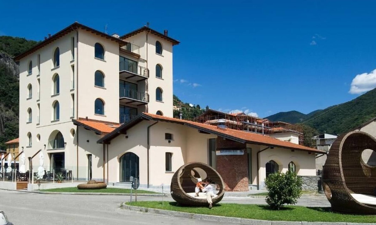 Maccagno Apartment | Italian Lakes rental apartment with pool
