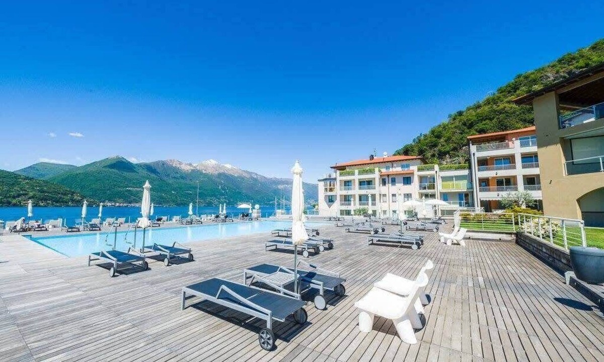 Maccagno Apartment | 2 bedroom Golfo Gabella apartment