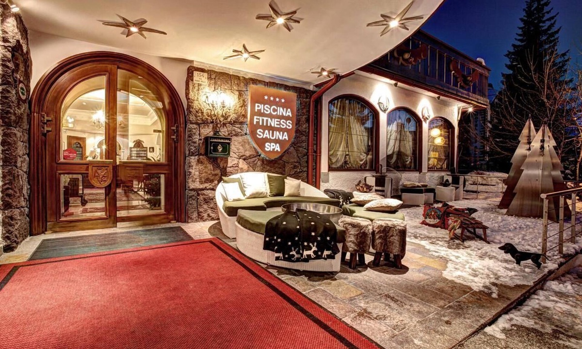 San Martino di Castrozza Hotel | Storico Hotel Regina