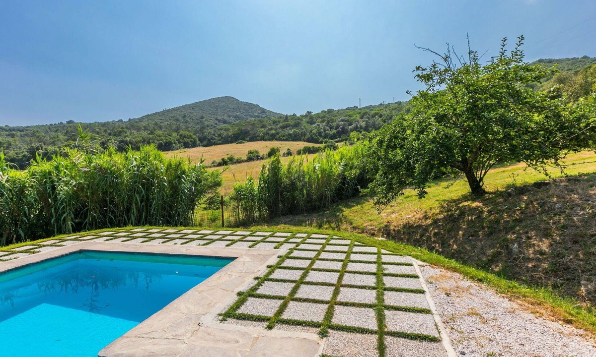 Rosignano Marittimo Villa | Beautiful apartment in villa for 17 people with pool, TV and pets allowed
