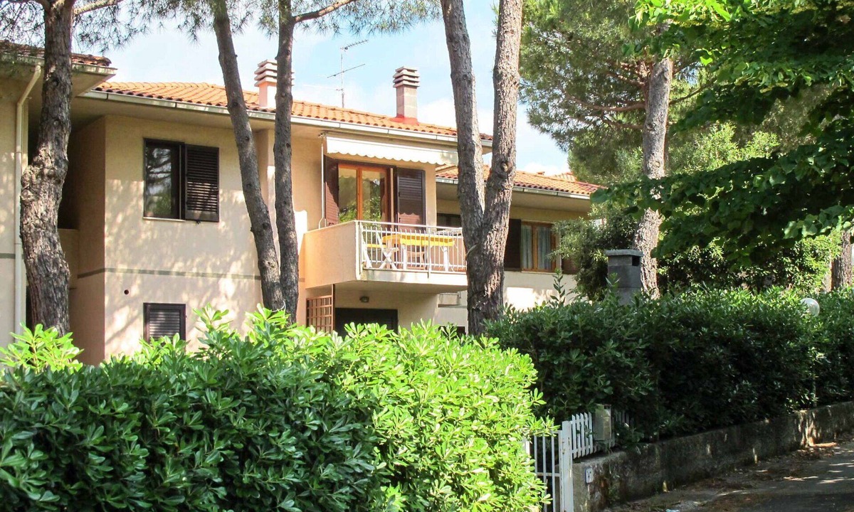 Castiglioncello Apartment | Beautiful apartment for 6 guests with WIFI, TV and balcony
