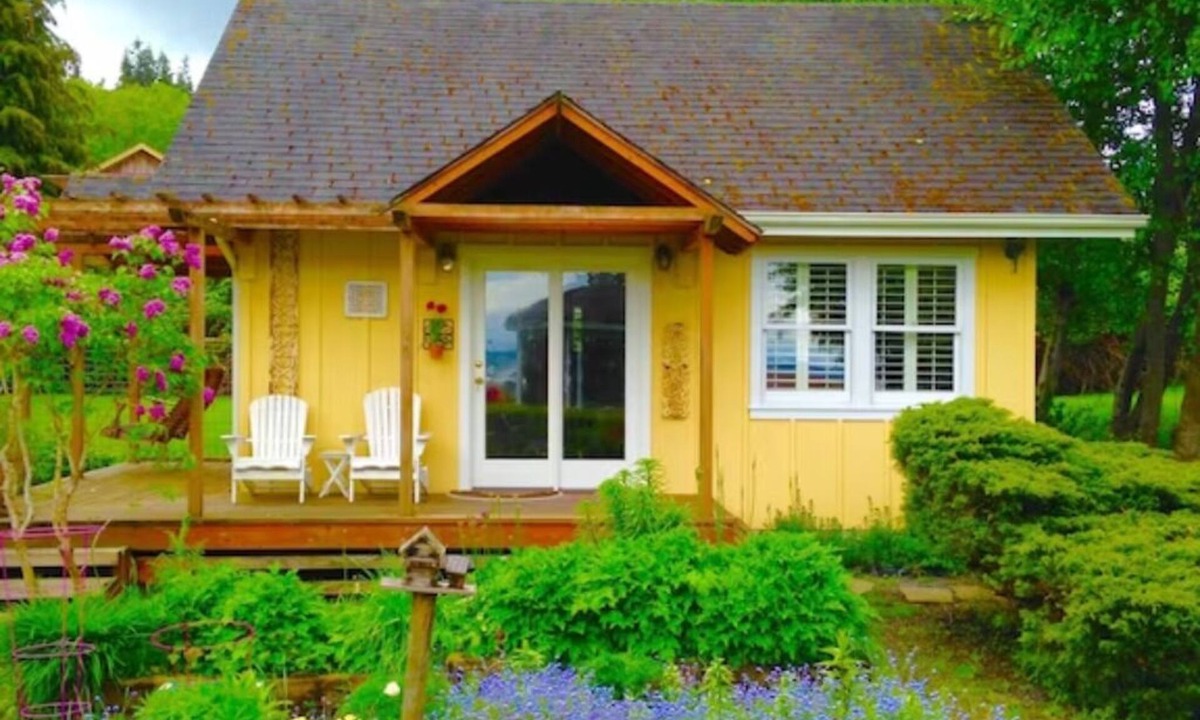 Langley Cottage | It's Another Beautiful Day At Catalina Cottage in Langley, On Whidbey Island