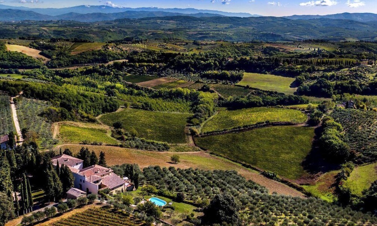 Tavarnelle Val di Pesa Villa | FABULOUS 8BR-8.5BA VILLA W PRIVATE HEATED POOL IN PRIME LOCATION NEAR FLORENCE!