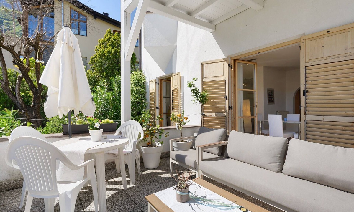 Tramin Apartment | Apartment 'Sonnenresidence Alpenhof' with Mountain View, Balcony and Wi-Fi